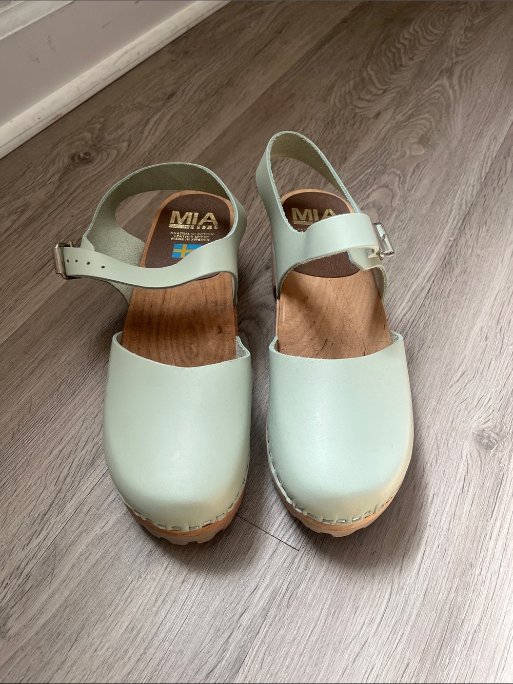 MIA 39 (8-8.5)Mary Jane clogs mint blue green leather